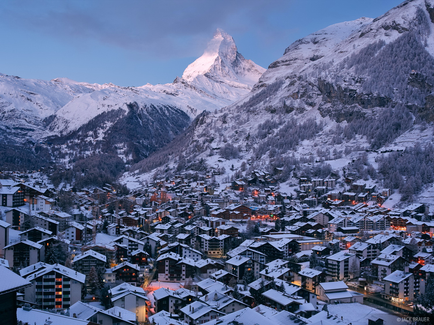 Деревня Церматт Швейцария зимой